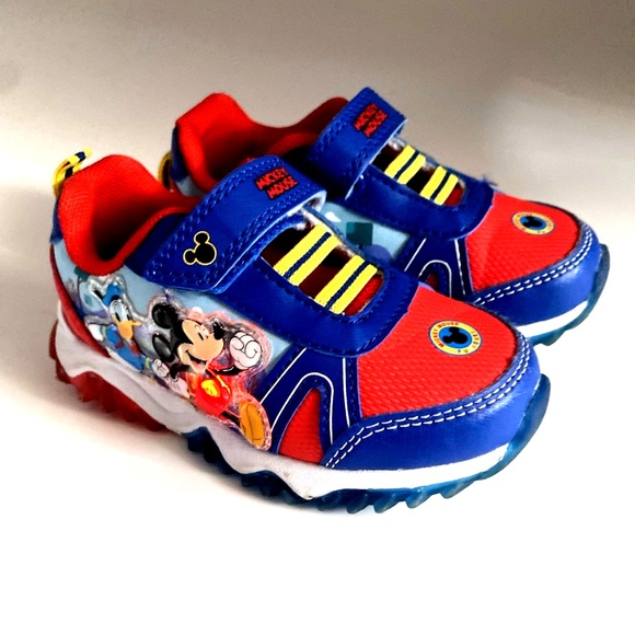 Disney Mickey Mouse Boys Shoes Light Up Sneakers Children Kids Footwear - Picture 8 of 8